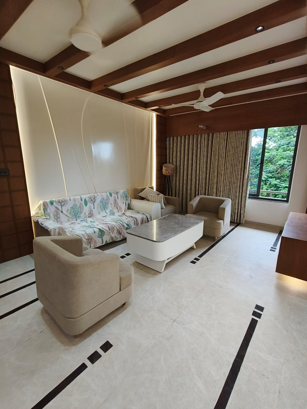 3 BHK Apartment in SG Highway, Ahmedabad — photo 8