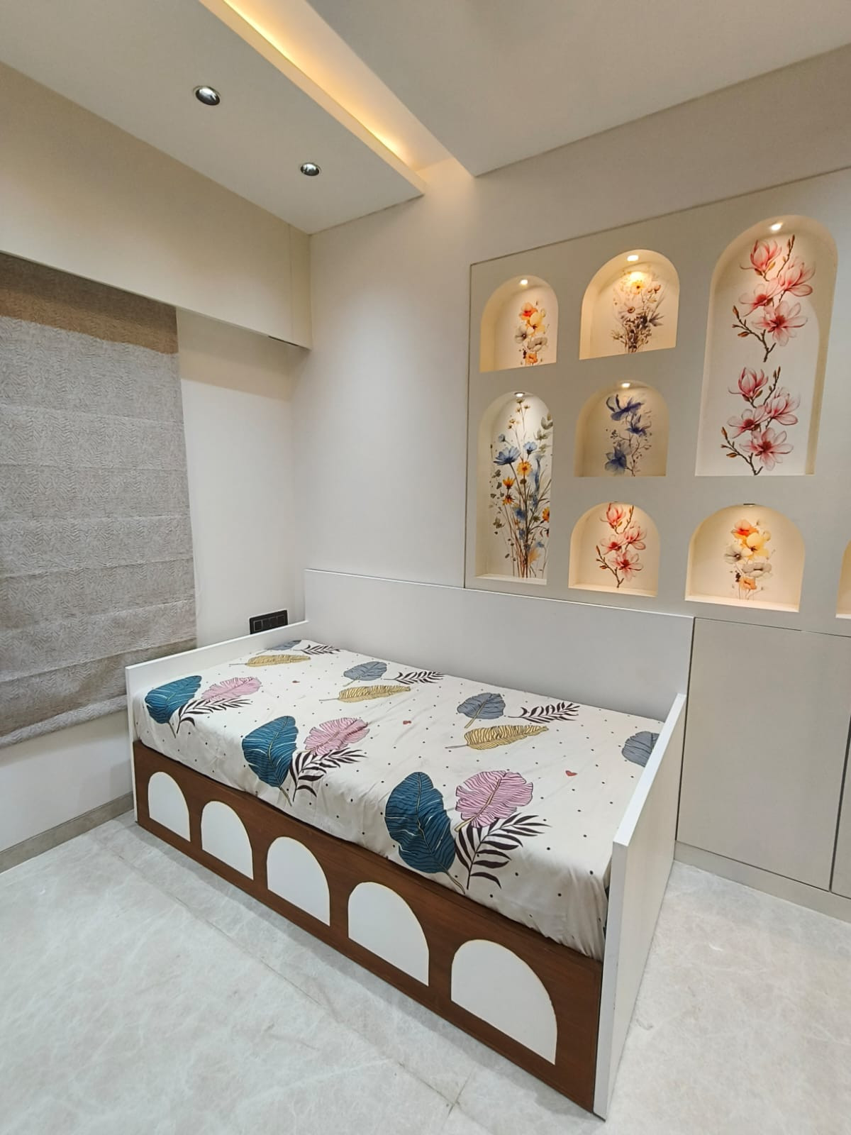 3 BHK Apartment in SG Highway, Ahmedabad — photo 4