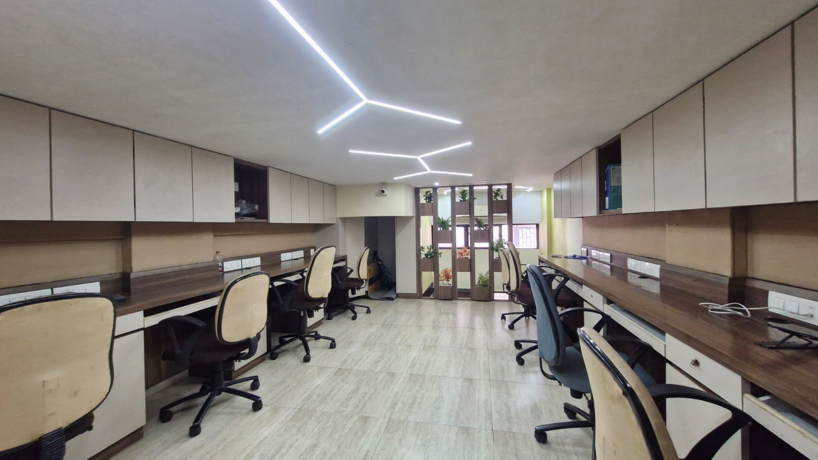 Office in Goregaon East, Mumbai — photo 6