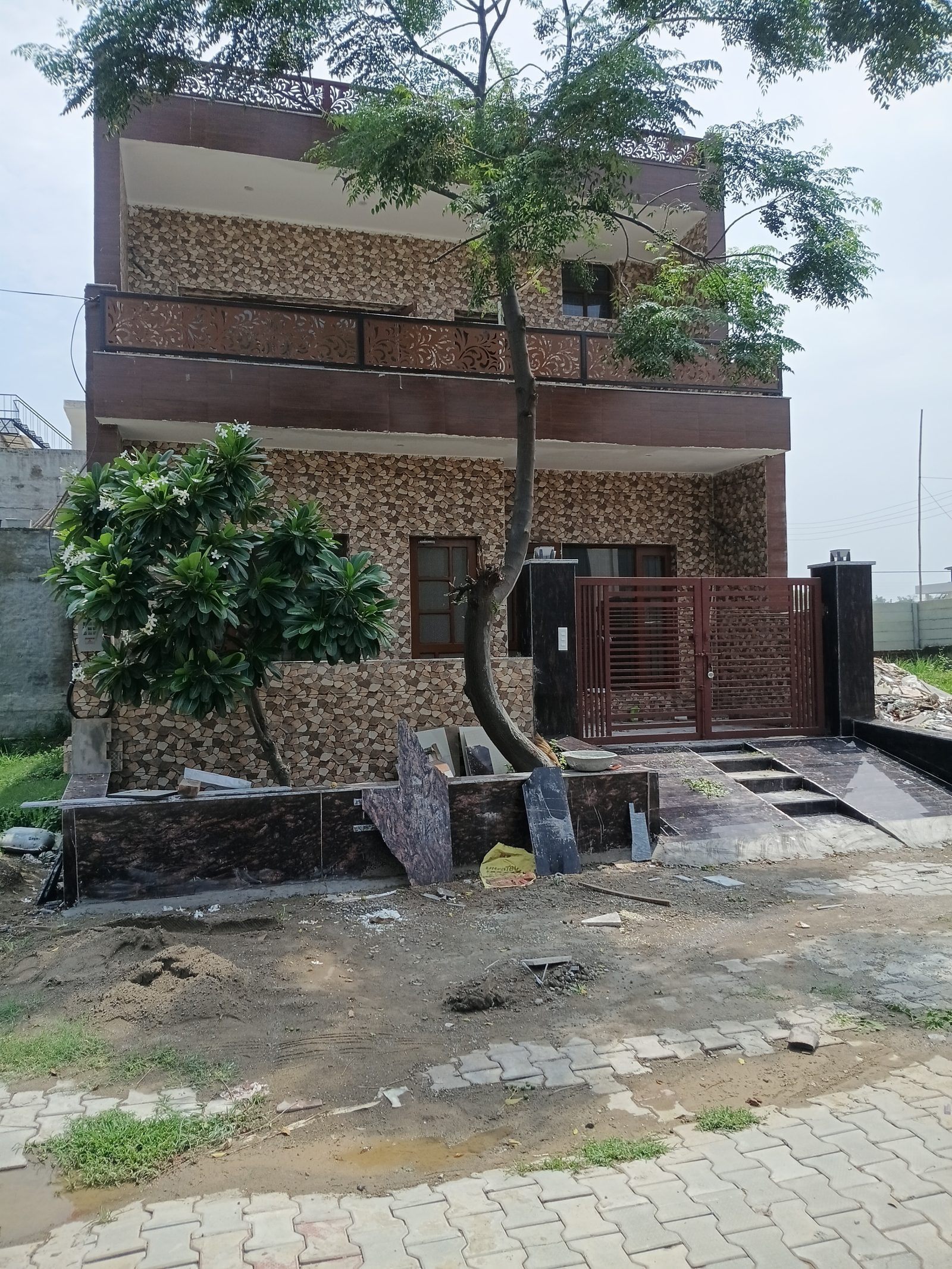 Villa in Dera Bassi — hero photo