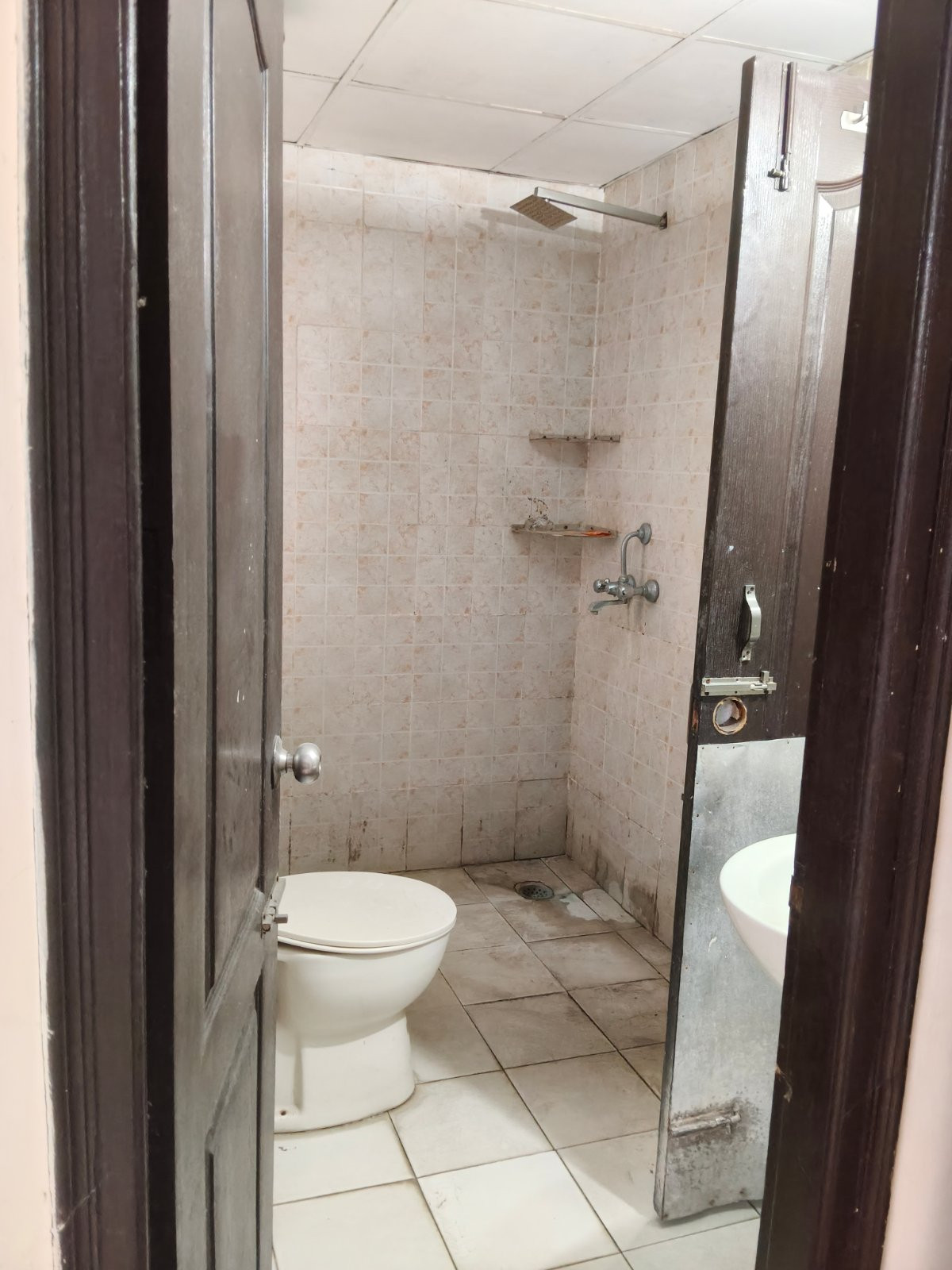 2 BHK Apartment in Zirakpur, Mohali — photo 4