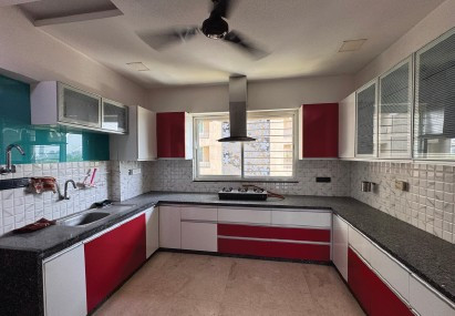 4 BHK Apartment in Thaltej, Ahmedabad — photo 9