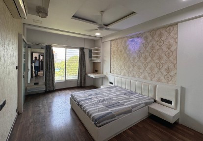 4 BHK Apartment in Thaltej, Ahmedabad — photo 2