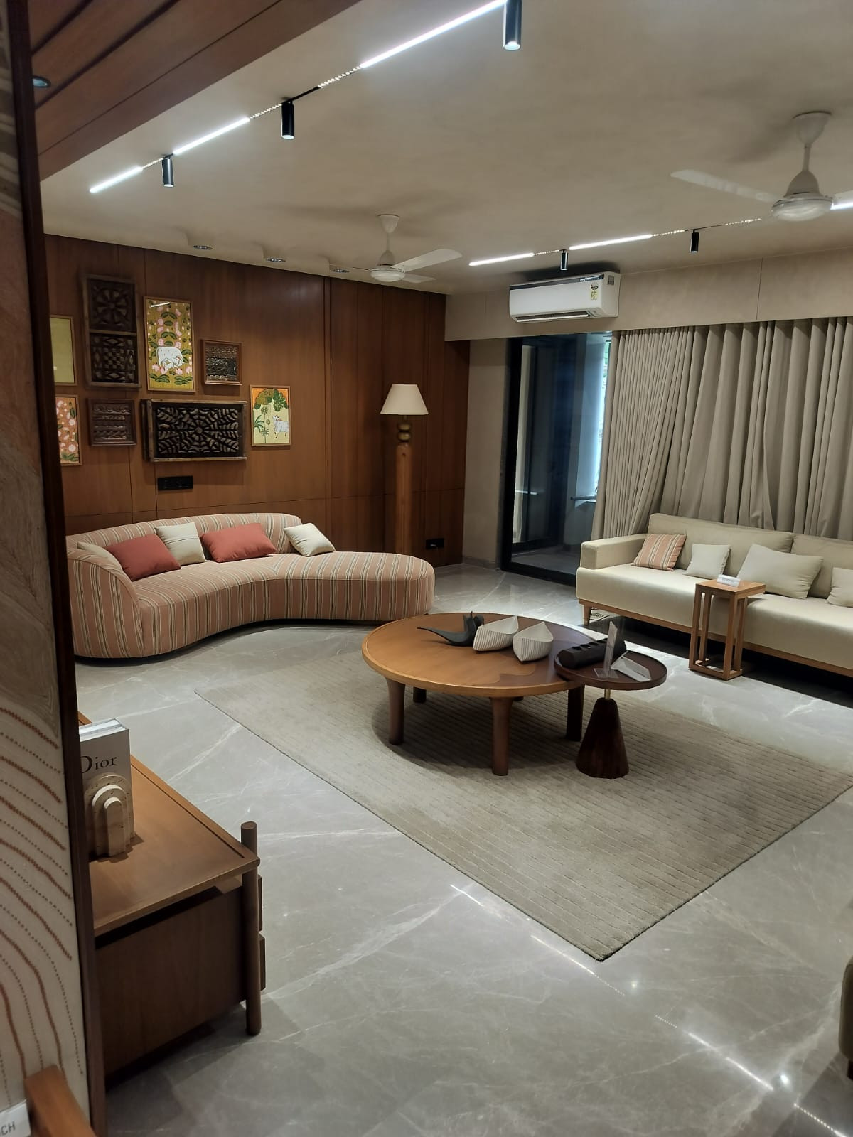 4 BHK Apartment in Ahmedabad — hero photo