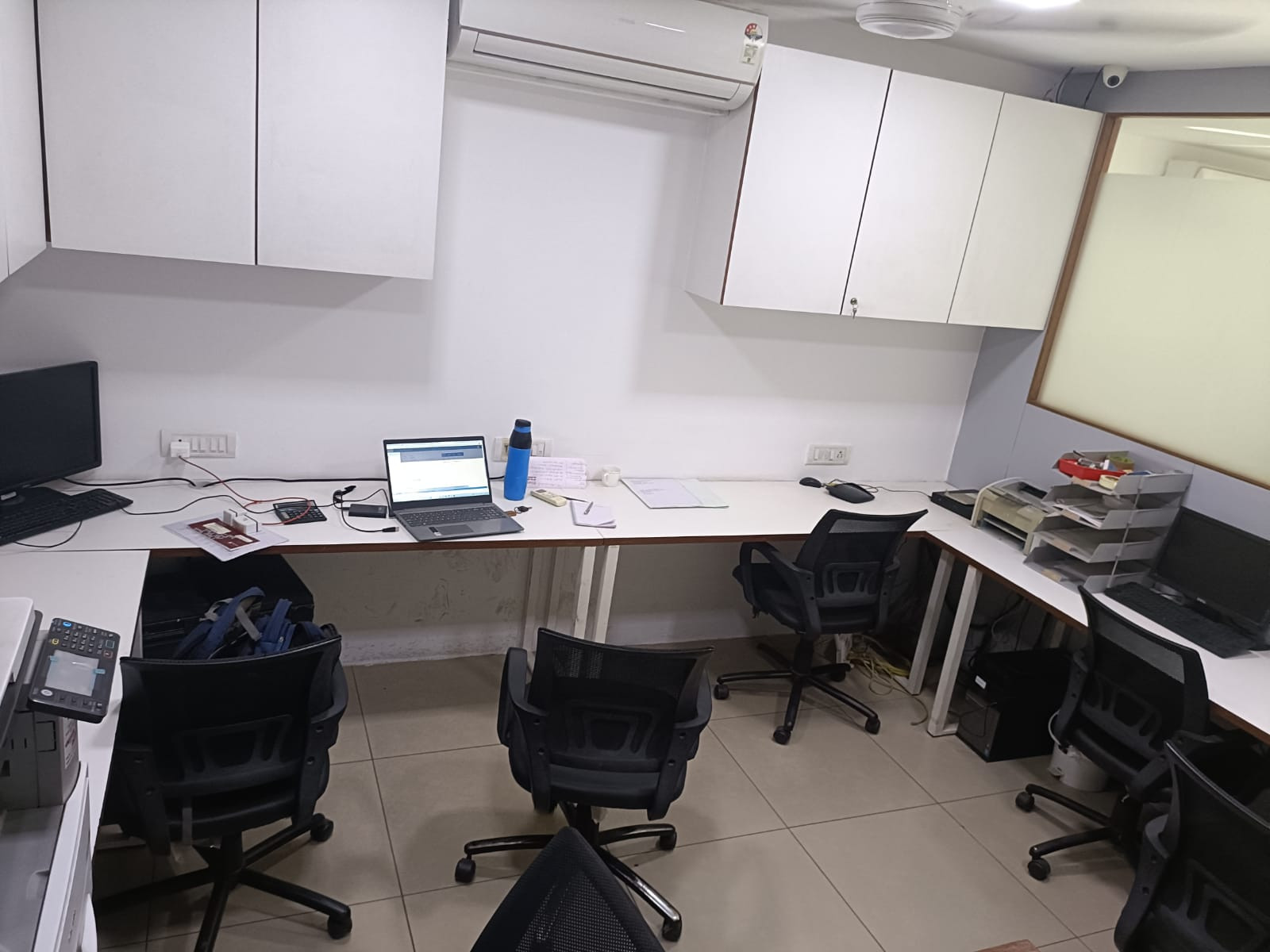 office space furnished on lease