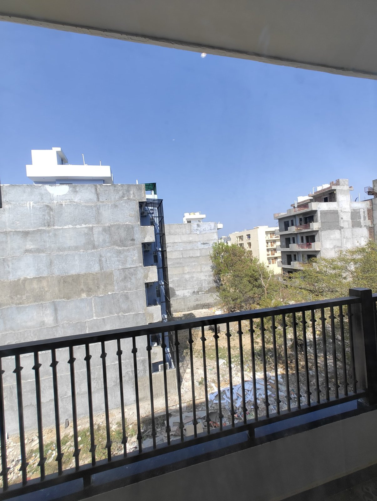 3 BHK Apartment in Gurugram, Haryana — photo 8