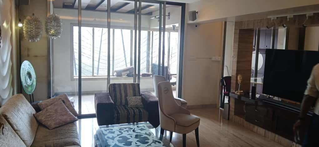 3 BHK Apartment for sale in Dadar West, Mumbai