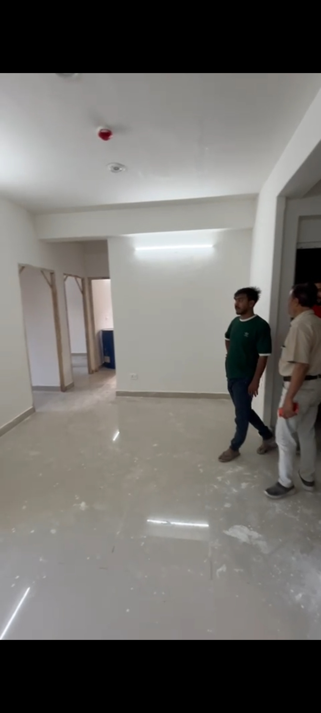 3 BHK Apartment in Yakubpur, Noida — photo 3