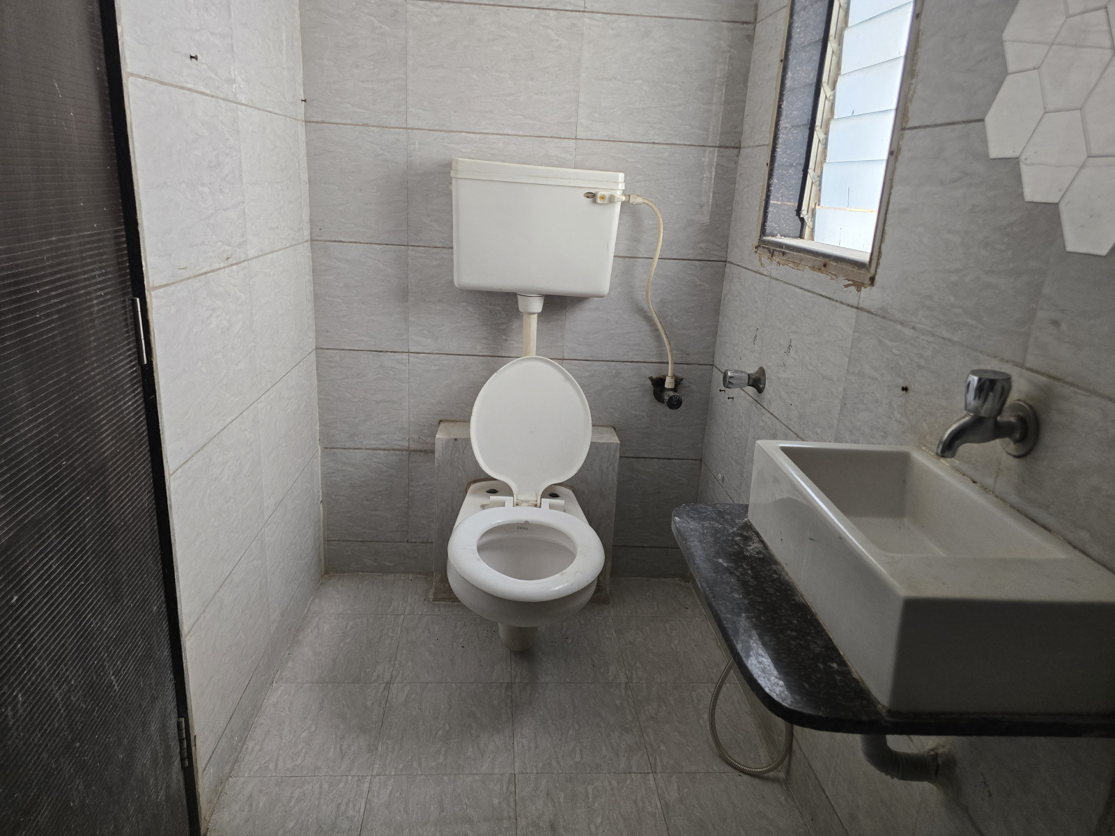 2 BHK Apartment in Virar West, Palghar — photo 3