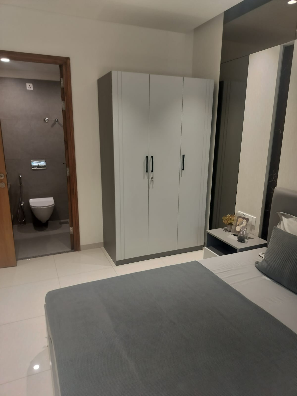 3 BHK Apartment in Ahmedabad — photo 9