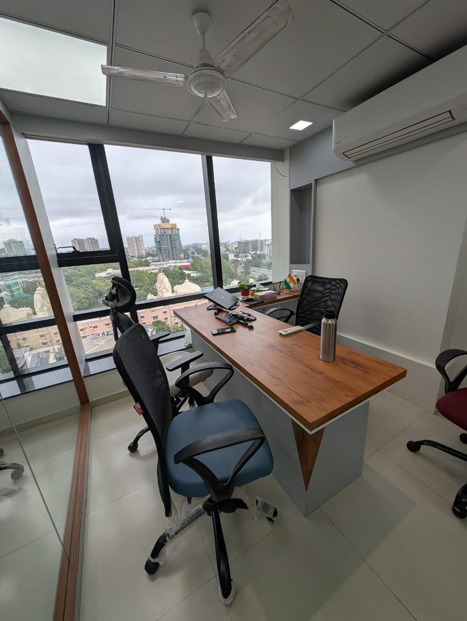 Boss cabin-2