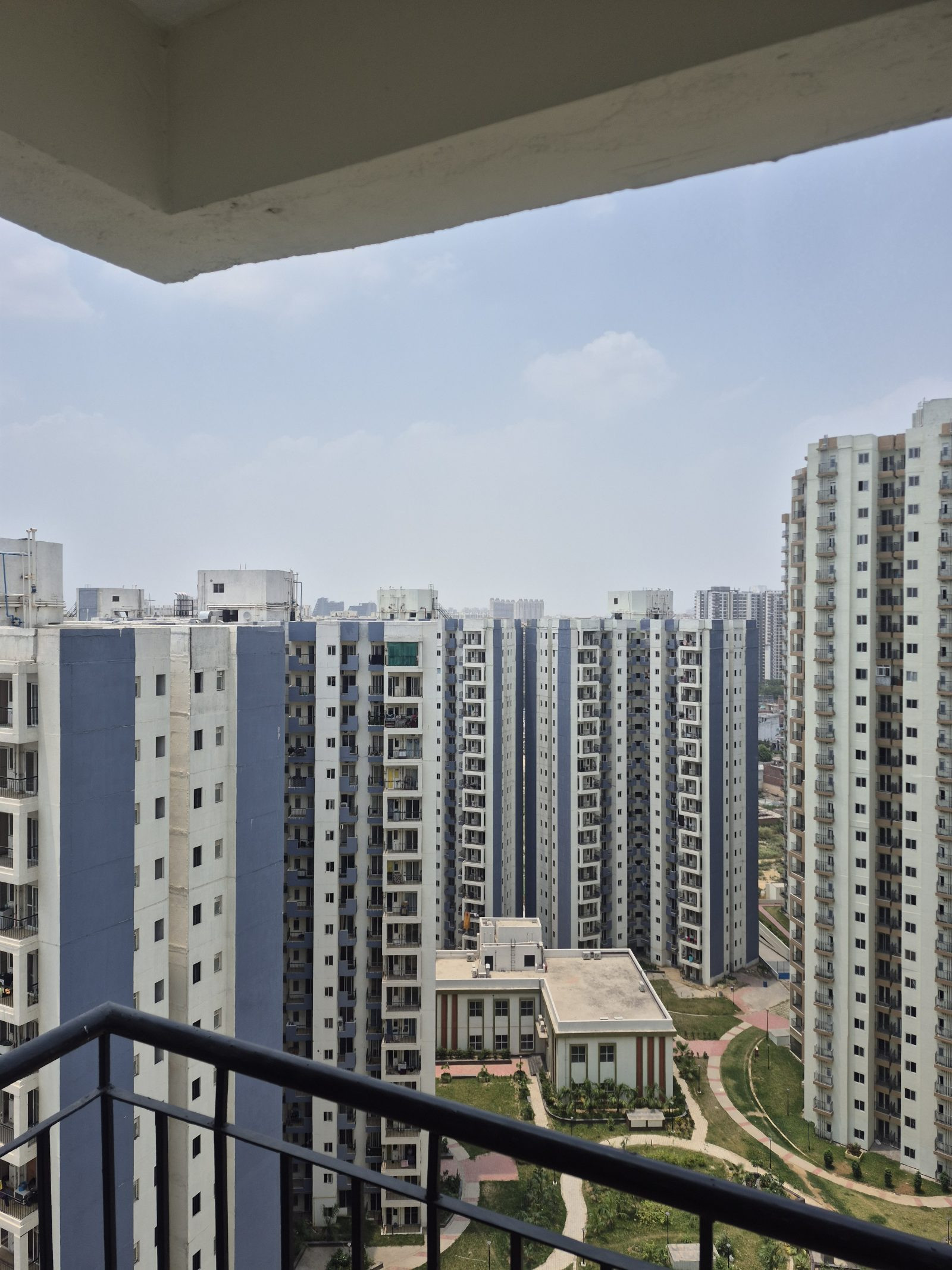 1 BHK Apartment for sale in Greater Noida West Road, Noida