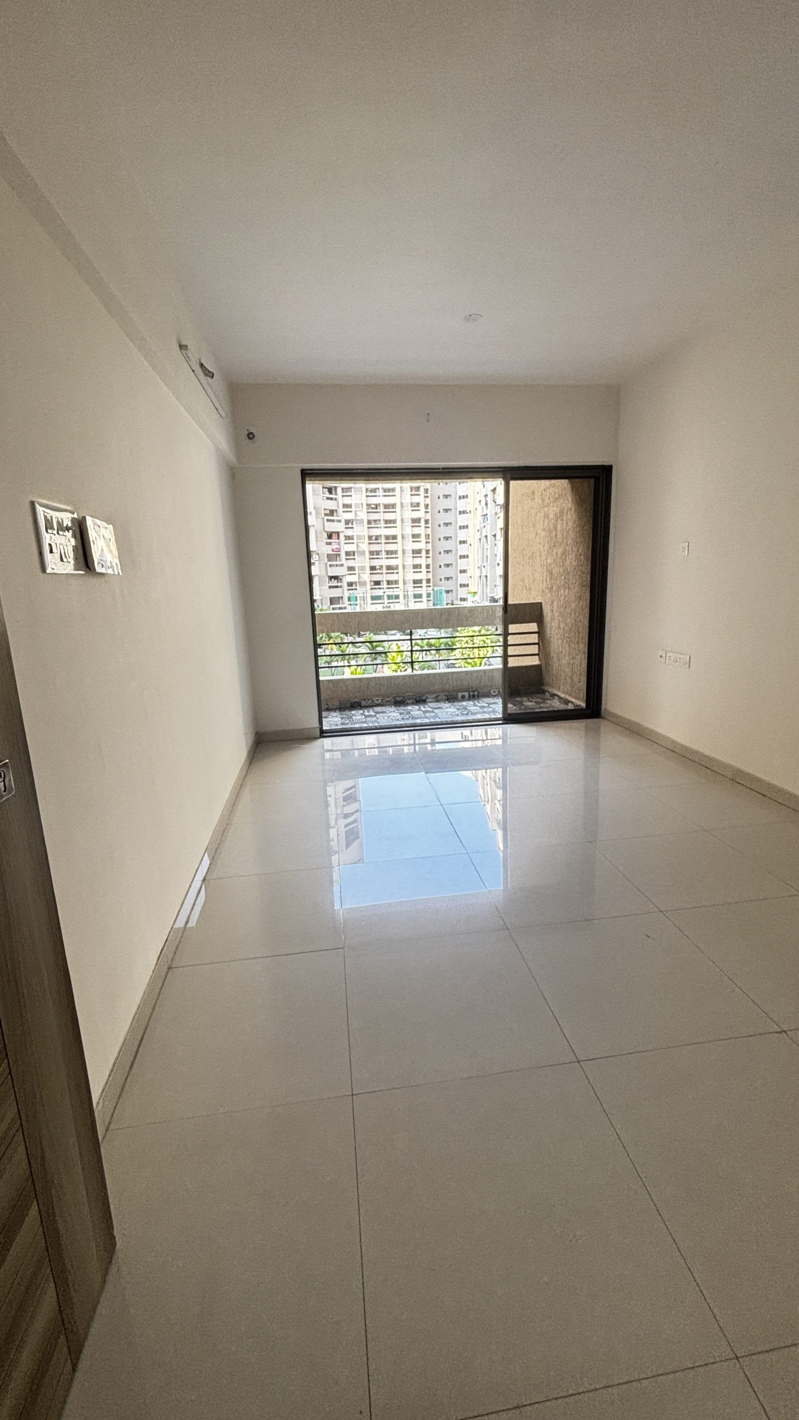 Apartment in Virar West, Vasai-Virar — hero photo