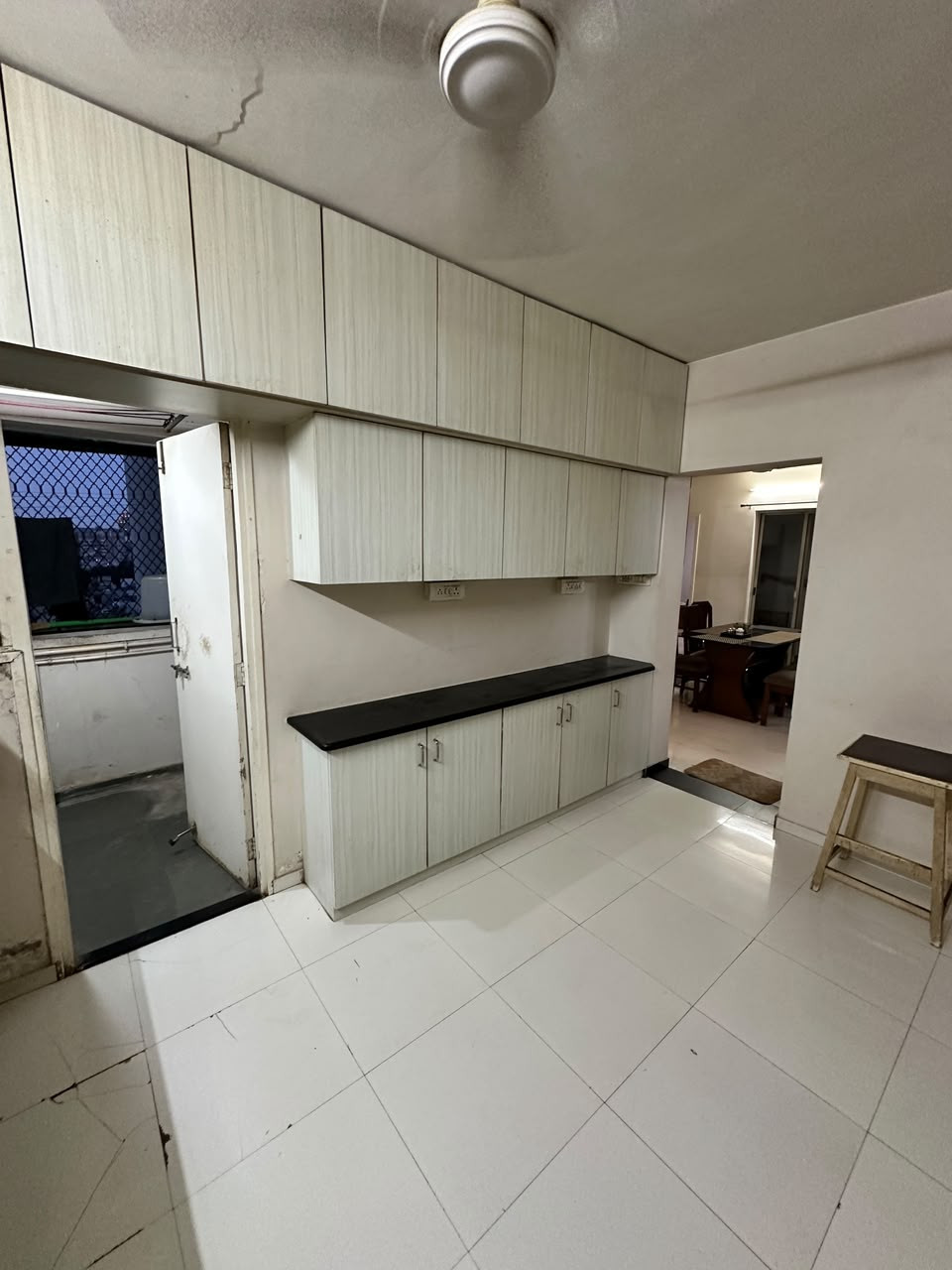 Apartment in Satellite, Ahmedabad — photo 5