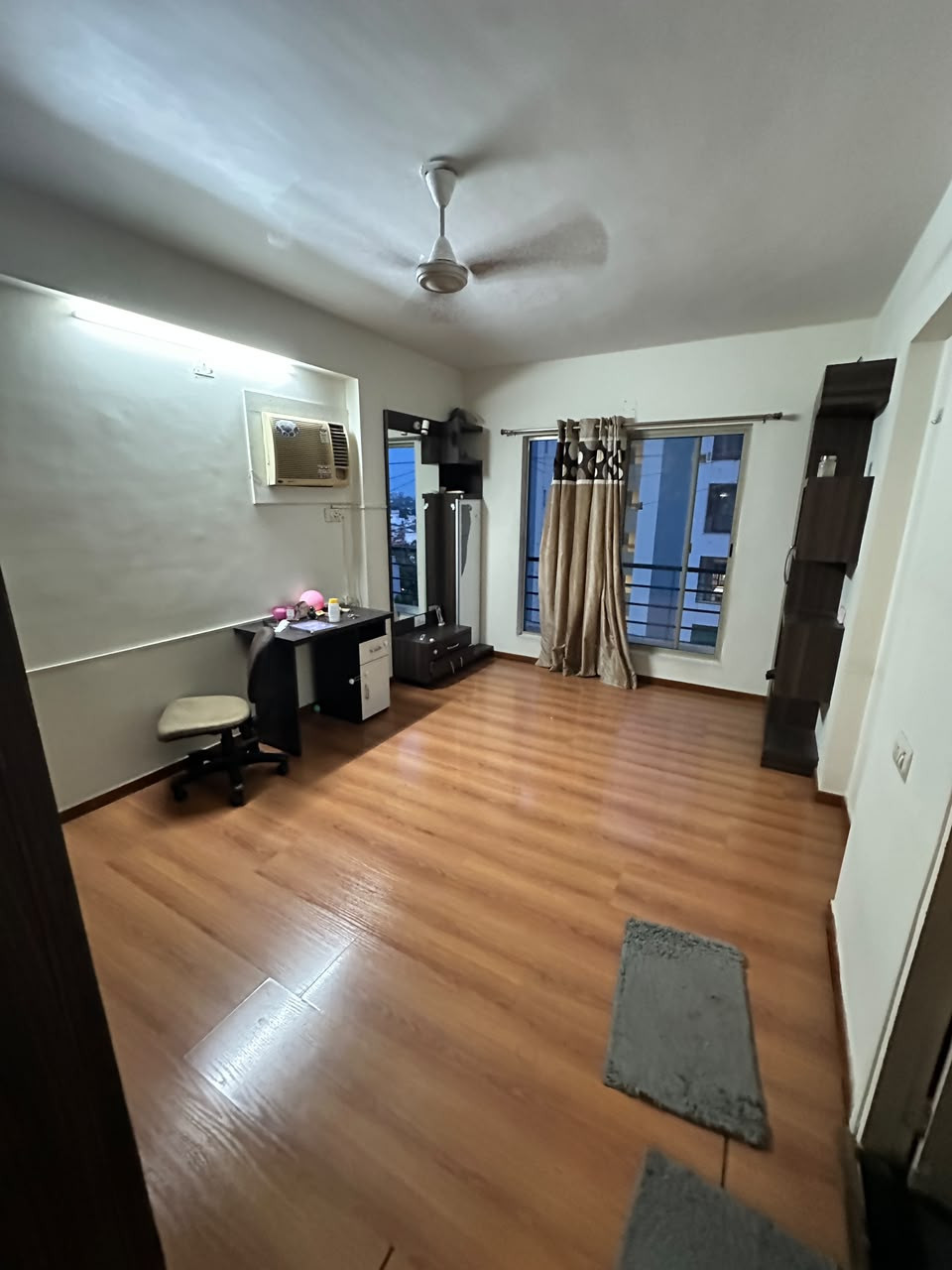 Apartment in Satellite, Ahmedabad — photo 6