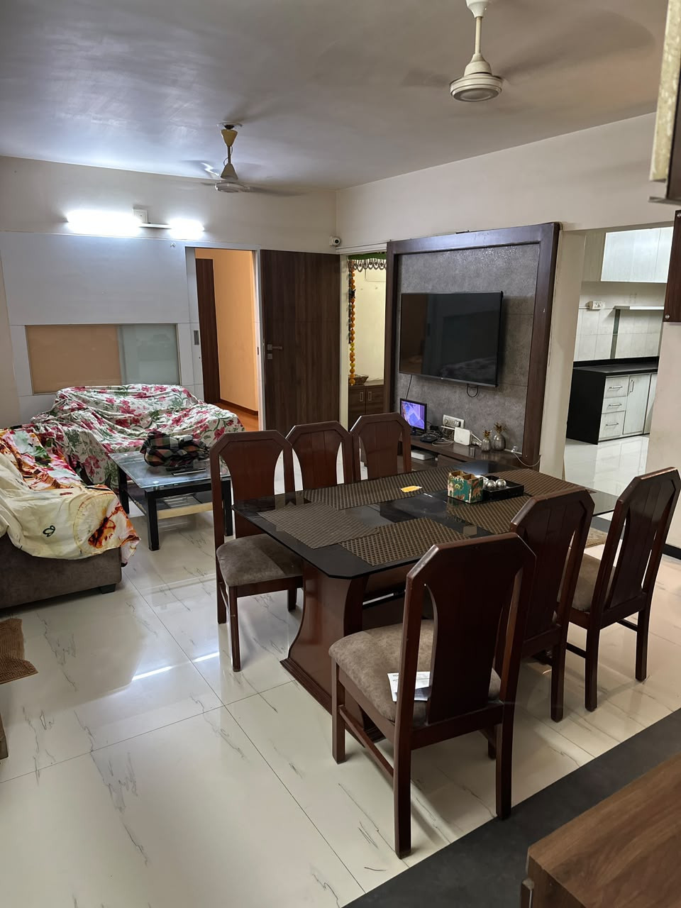 Apartment in Satellite, Ahmedabad — photo 12