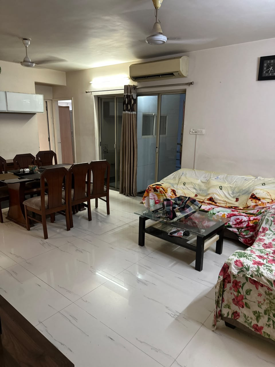 Apartment in Satellite, Ahmedabad — photo 9