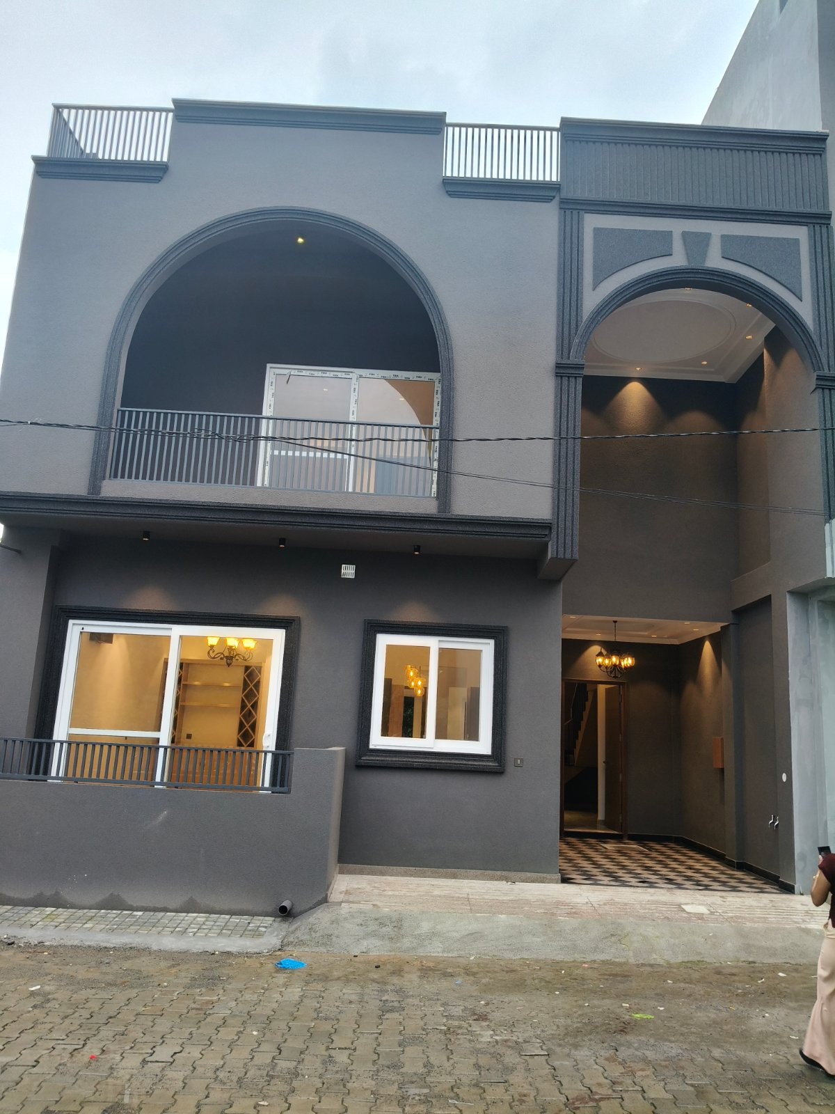 4BHK duplex — 4 BHK in Mussoorie Road
