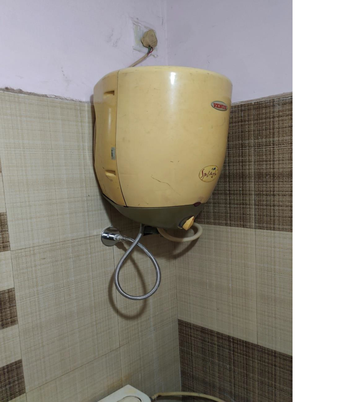 2 BHK Apartment in Thaltej, Ahmedabad — photo 12