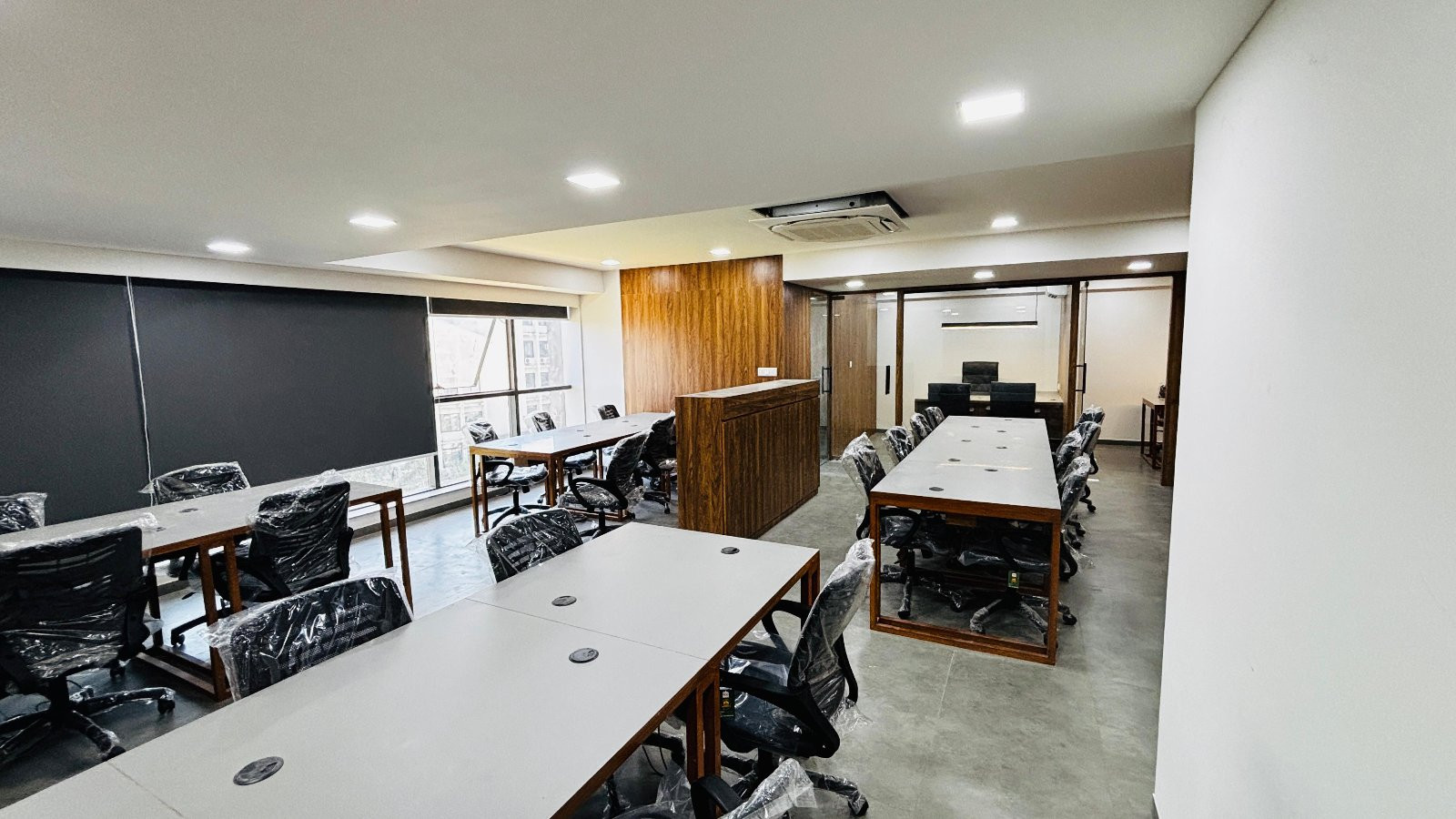 Office in Makarba, Ahmedabad — photo 7