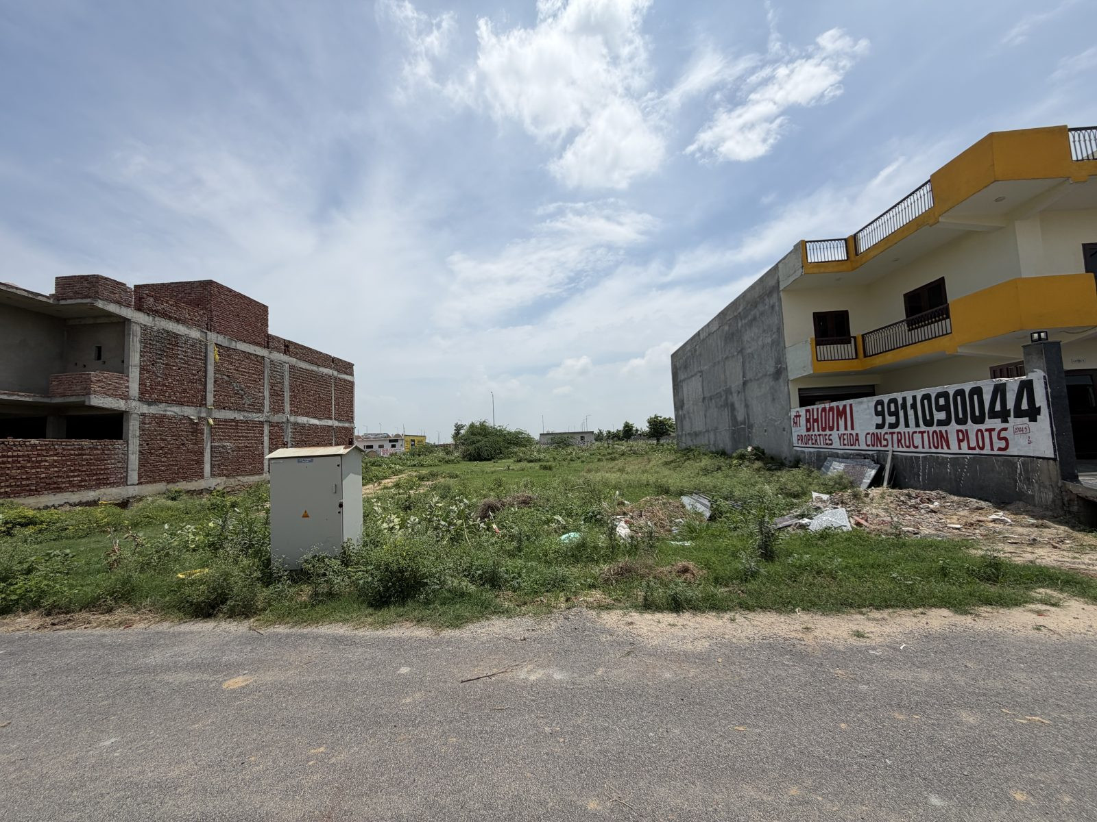 Independent House in Yamuna Expressway, Greater Noida — hero photo