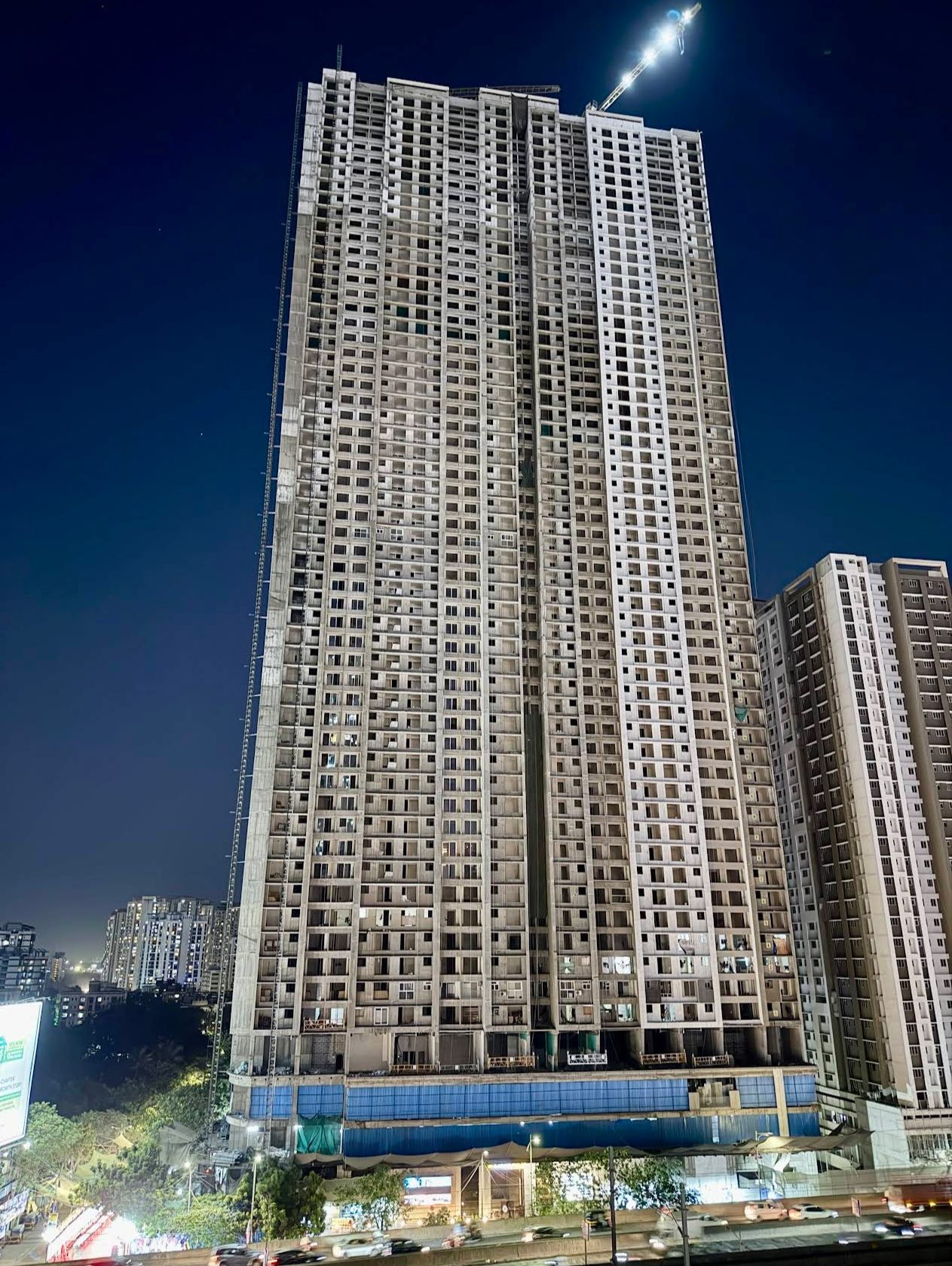 2 BHK Apartment for sale in Thane West, Thane