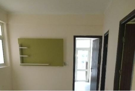 2 BHK Apartment for rent in Greater Noida West Road, Noida