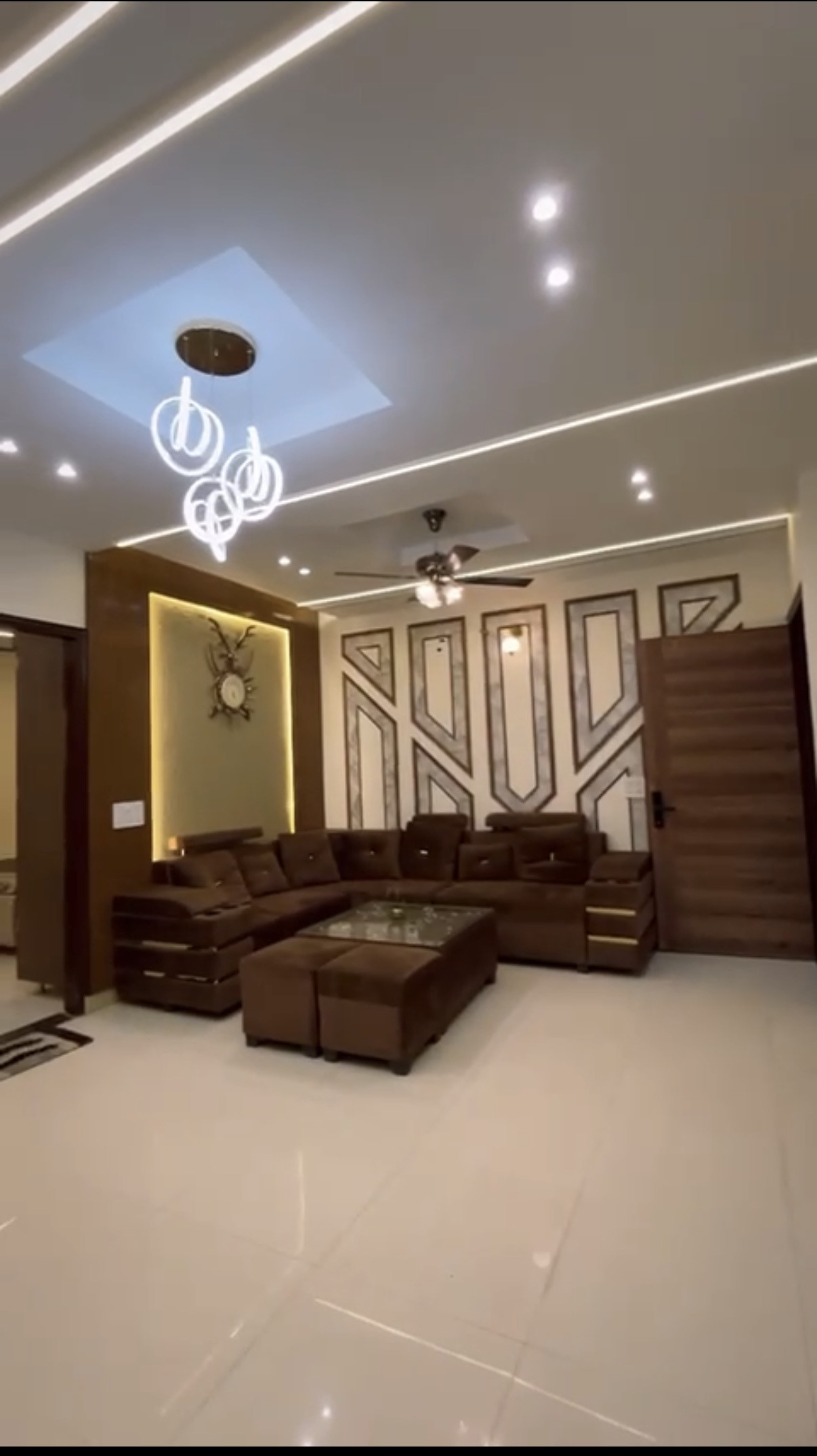 3bhk flat for sale . Fully furnished New  Ready to move