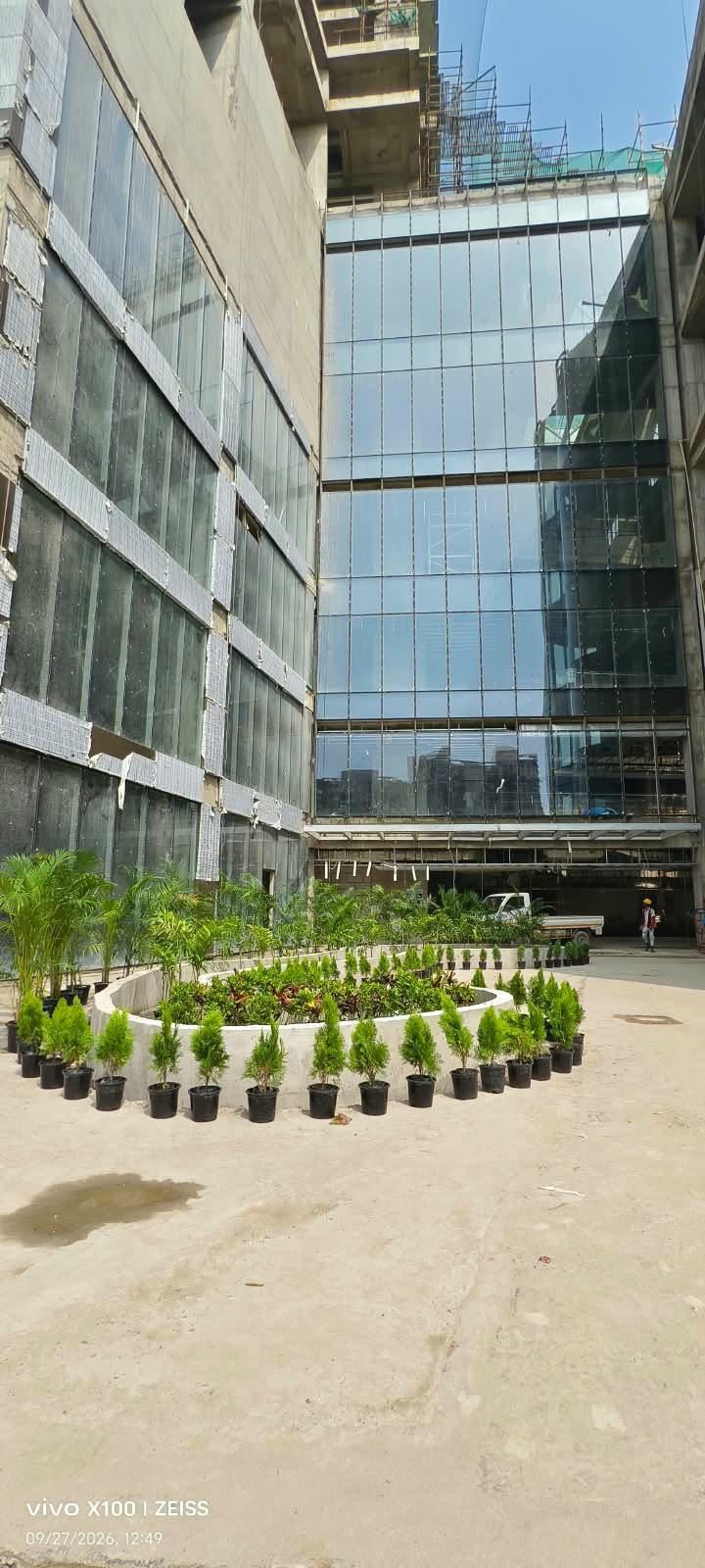 Shop / Retail in Greater Noida West Road, Noida — photo 2