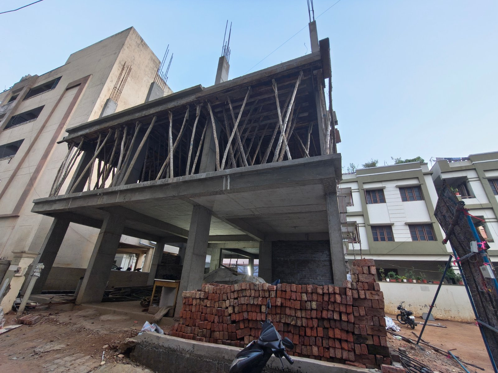 2 BHK Apartment in Maddilapalem, Visakhapatnam — photo 3