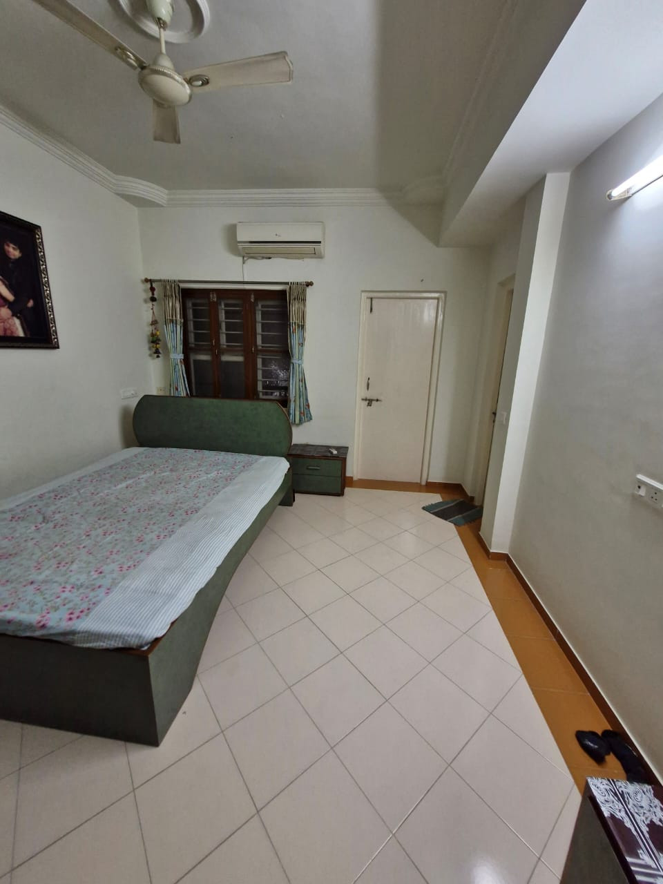 4 BHK Independent House in Ahmedabad — photo 8