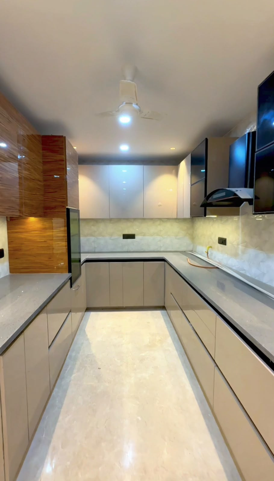4 BHK Apartment in Inder Puri, Delhi — photo 4