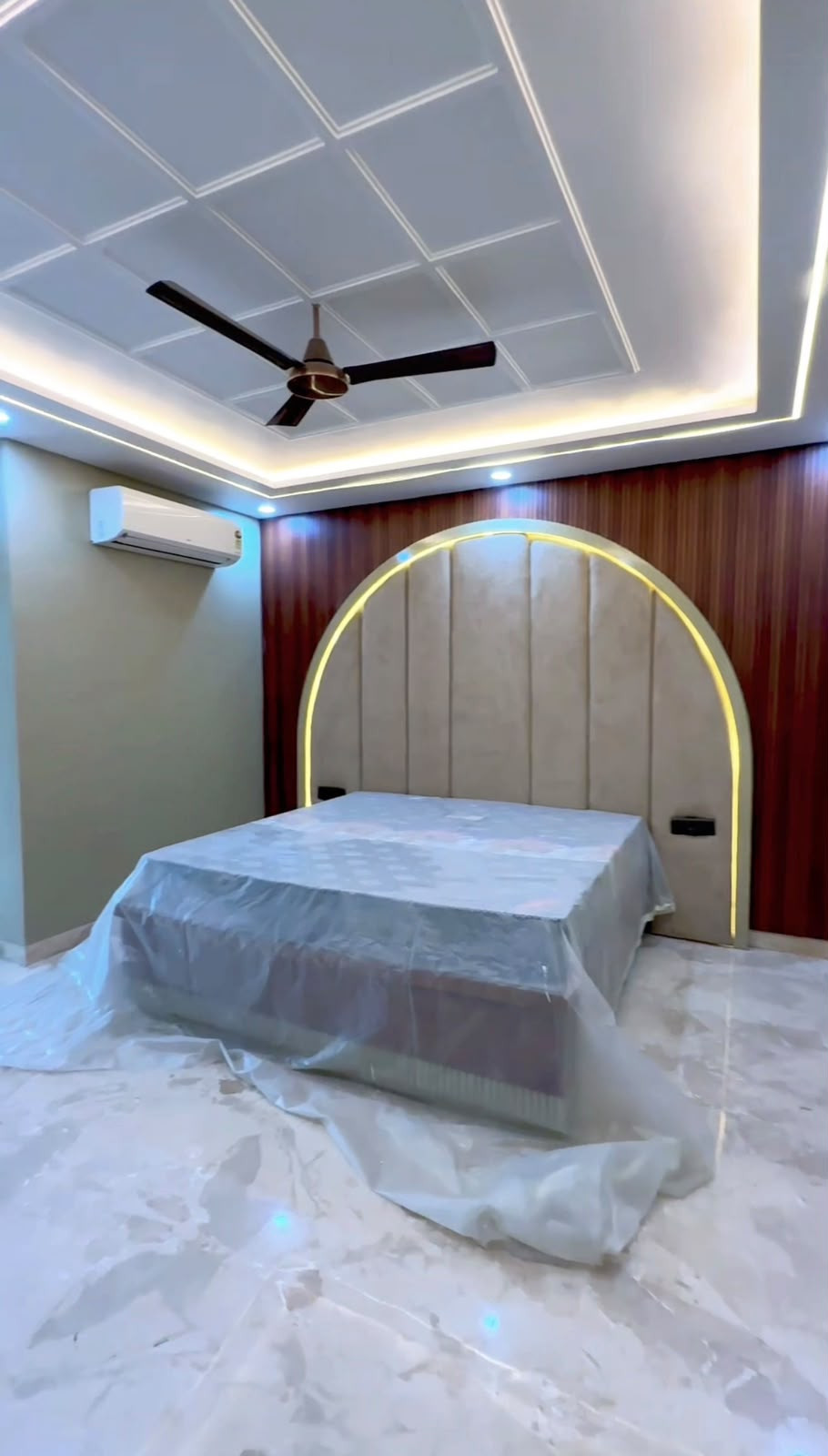 4 BHK Apartment in Inder Puri, Delhi — photo 2