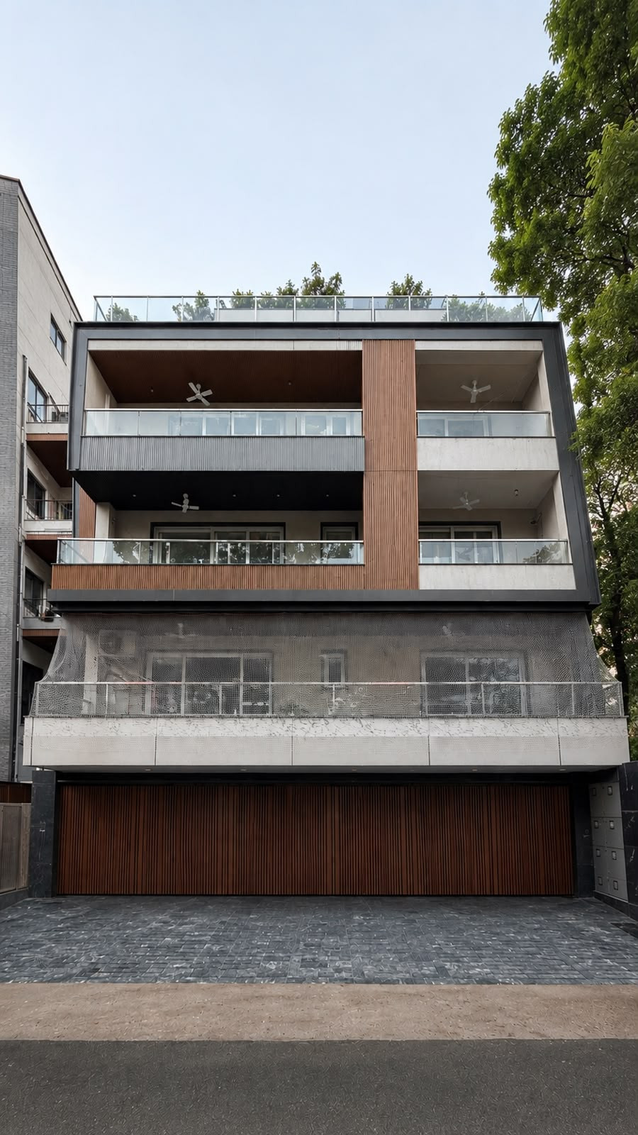 4BHK Home in Central Delhi with a Forest View 🌳