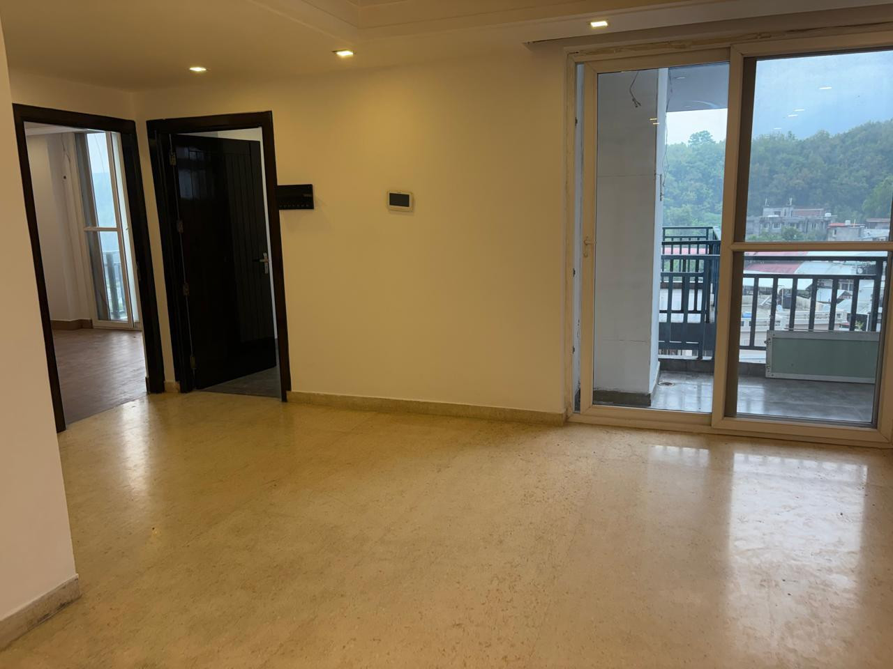 3 BHK Apartment in Rajpur Road, Dehradun — photo 3
