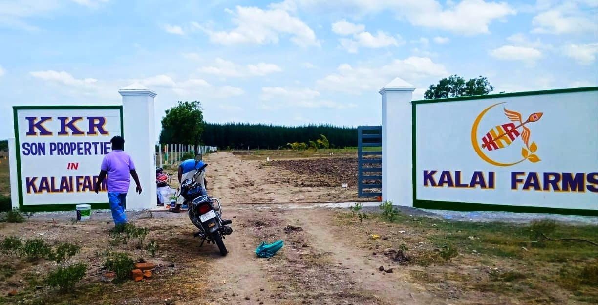 FARM LAND WITH 3 YEARS FREE MAINTANENCE AND SMALL SWIMMING POOL WITH A GUEST HOUSE