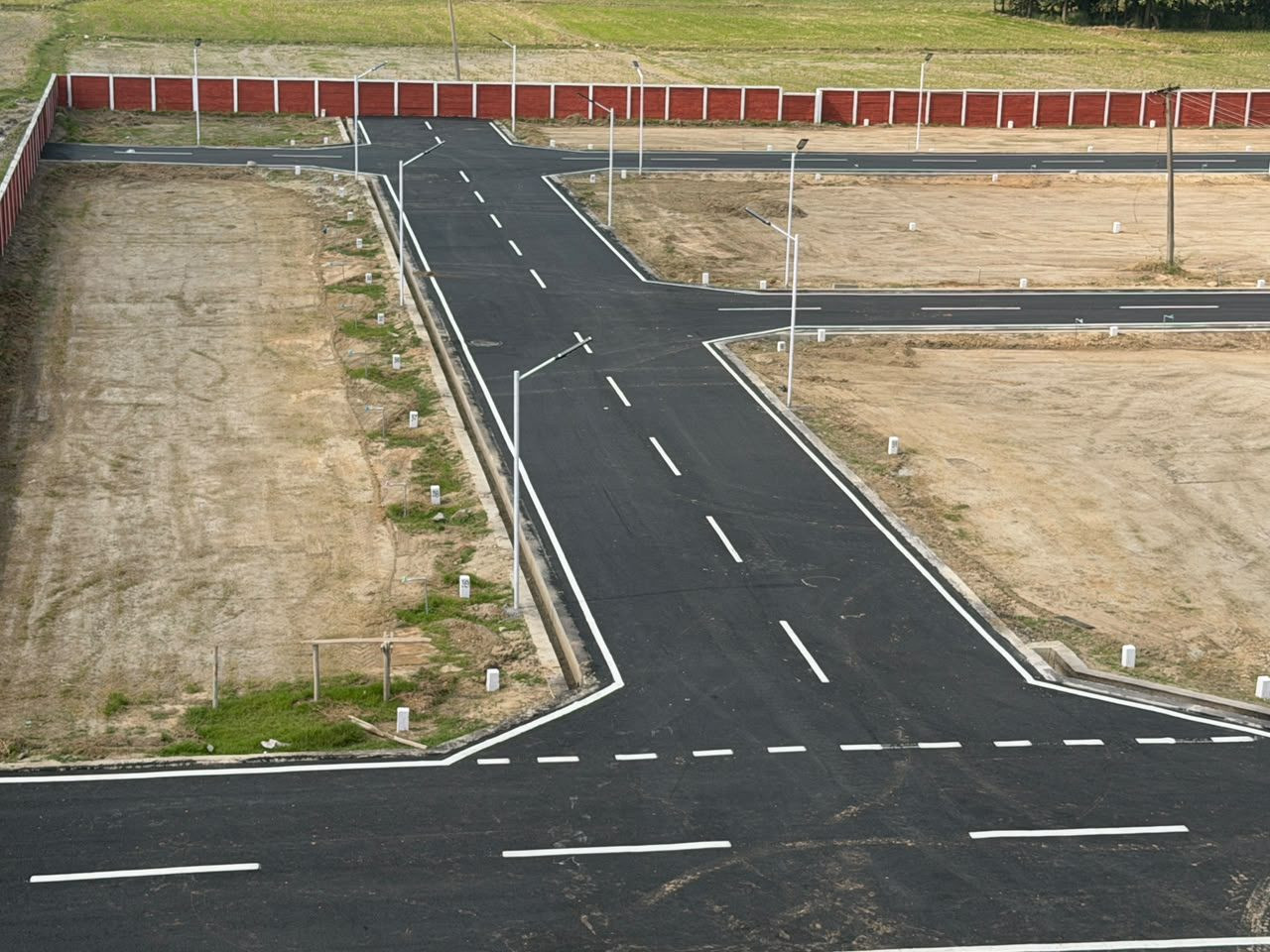 Mixed-use plot for sale in Oragadam, Chennai
