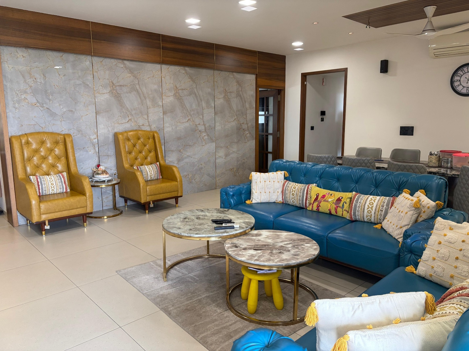 4BHK FULLY FURNISHED APARTMENT FOR SALE AT SINDHUBHAWAN