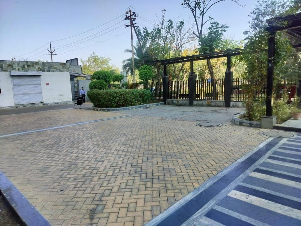 2 BHK Apartment in Vrindavan Yojna, Lucknow — photo 3