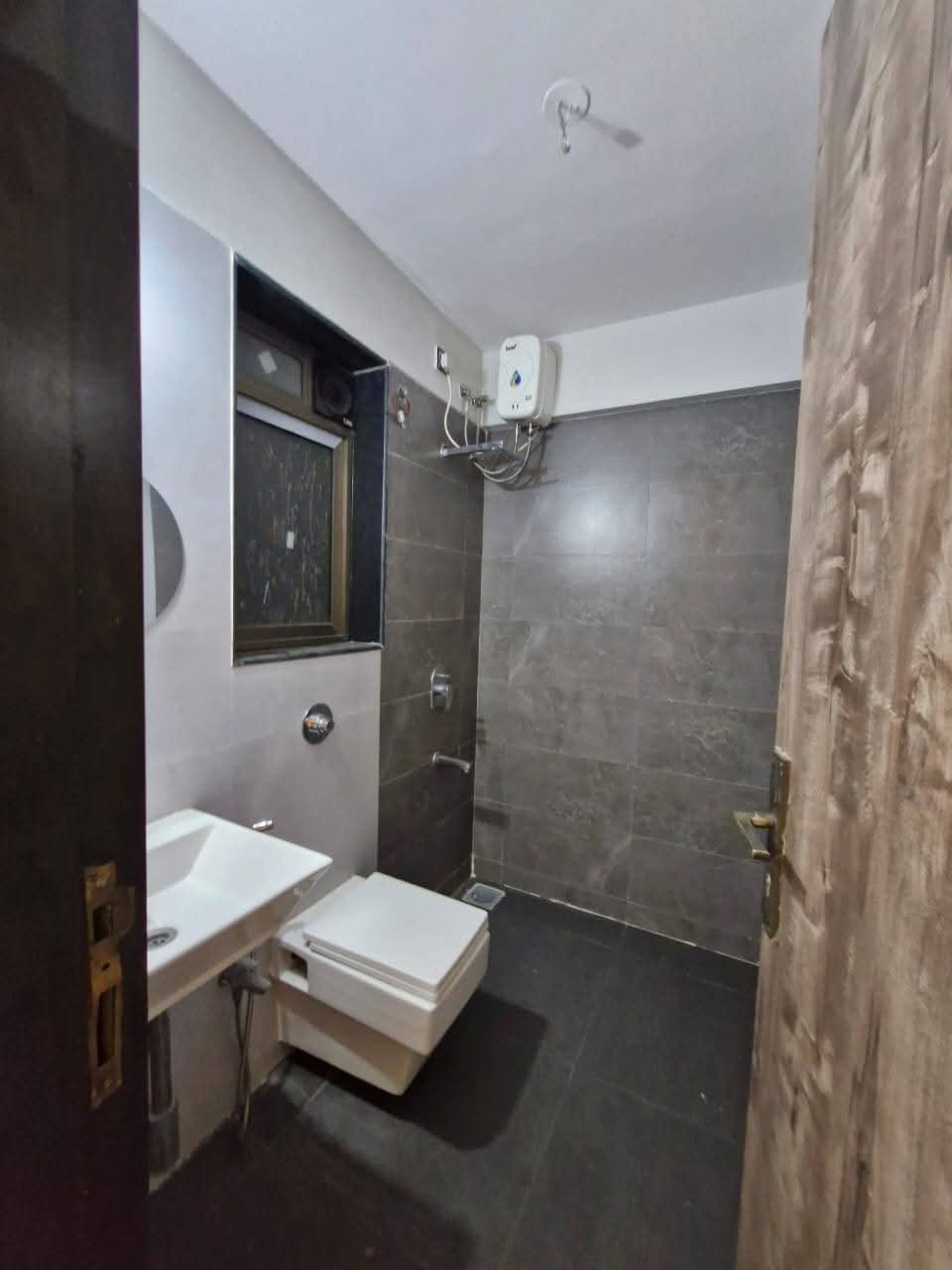 Apartment in Malad East, Mumbai — photo 3