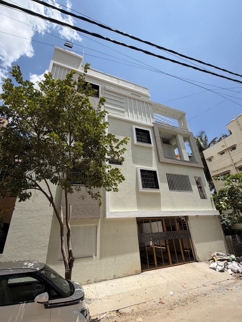 4 BHK ,  North facing , Ready to move