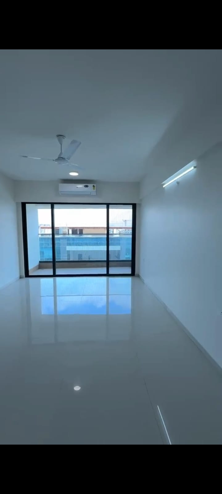 Apartment in Bandra East, Mumbai — hero photo