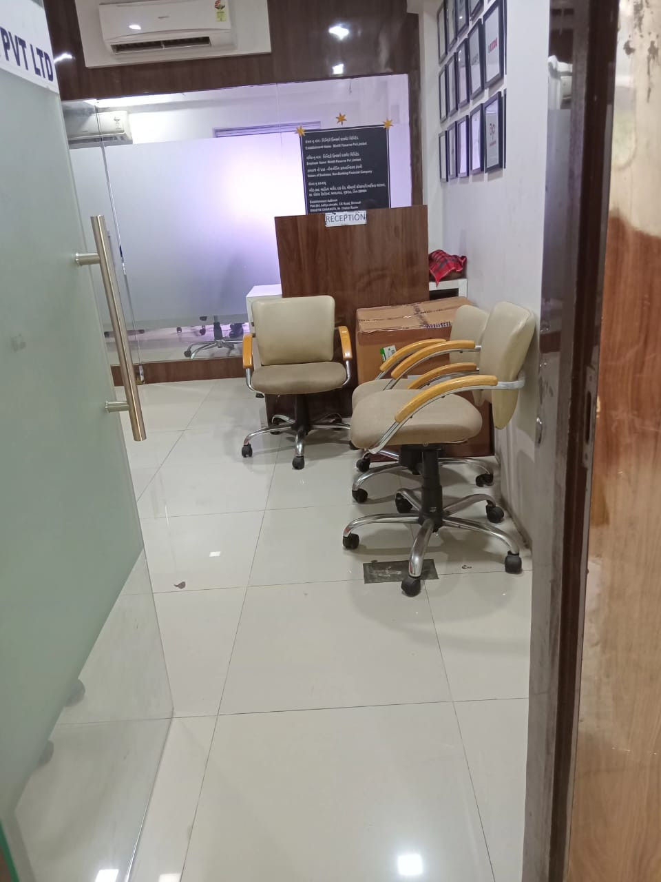 Office in Navrangpura, Ahmedabad — photo 10