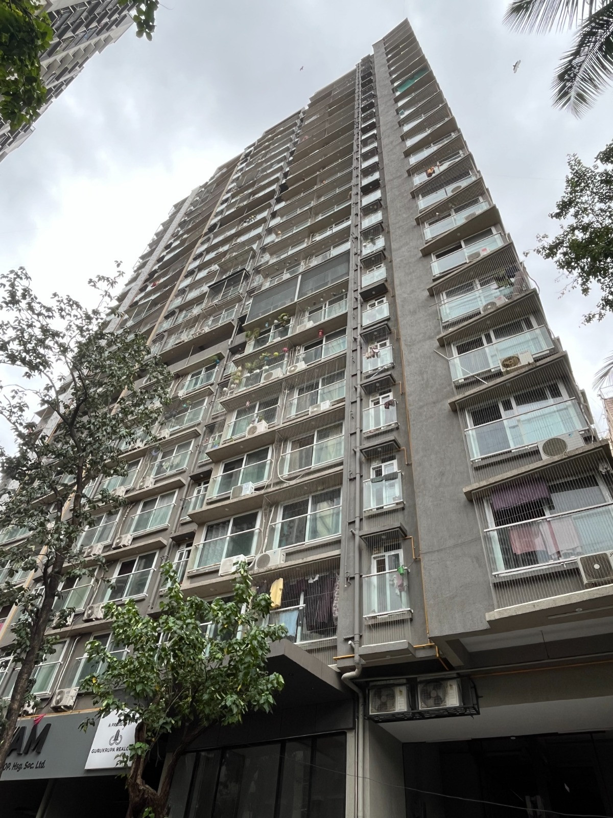2 BHK Apartment in Vikhroli East, Mumbai — hero photo