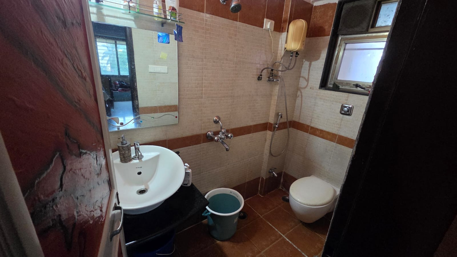 2 BHK Apartment in Govandi East, Mumbai — photo 5
