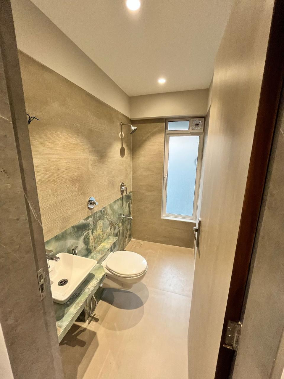 2 BHK Apartment in Chembur, Mumbai — photo 2