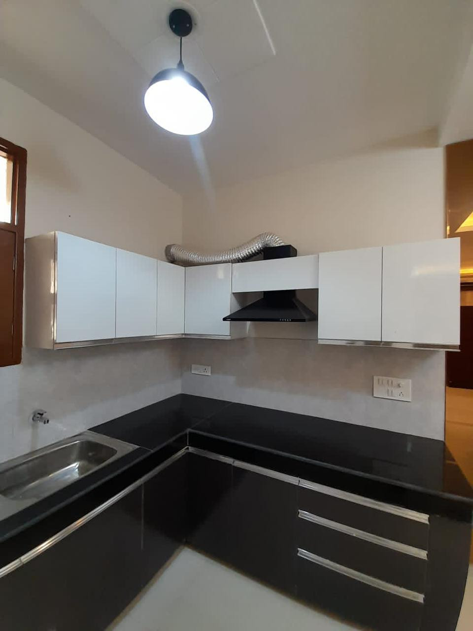 2 BHK Apartment in Chhaju Majra Colony, Mohali — photo 2
