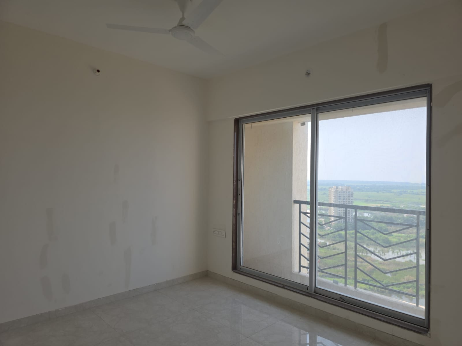 4 BHK Apartment in Virar West, Vasai-Virar — photo 12