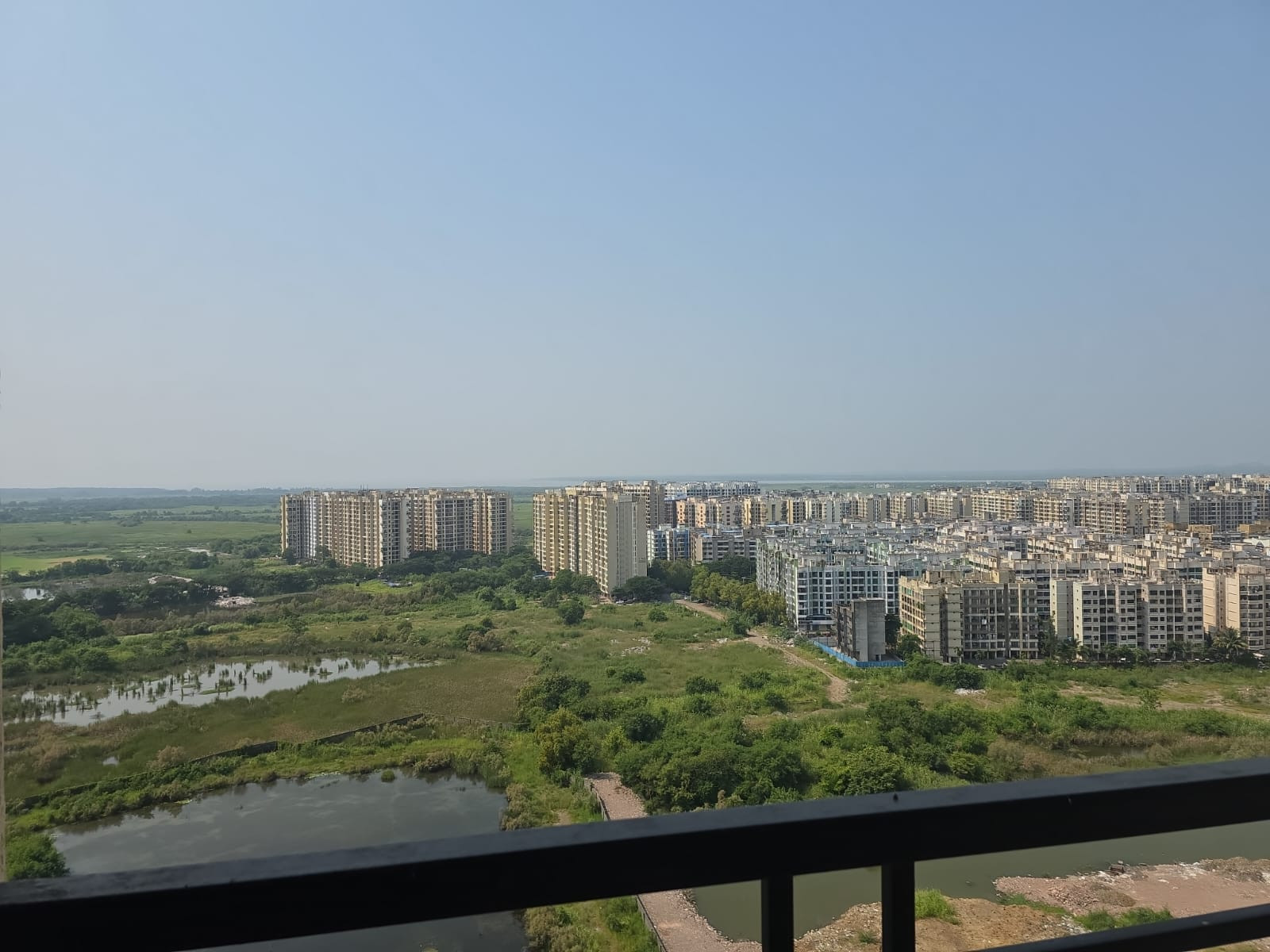 4 BHK Apartment in Virar West, Vasai-Virar — photo 9