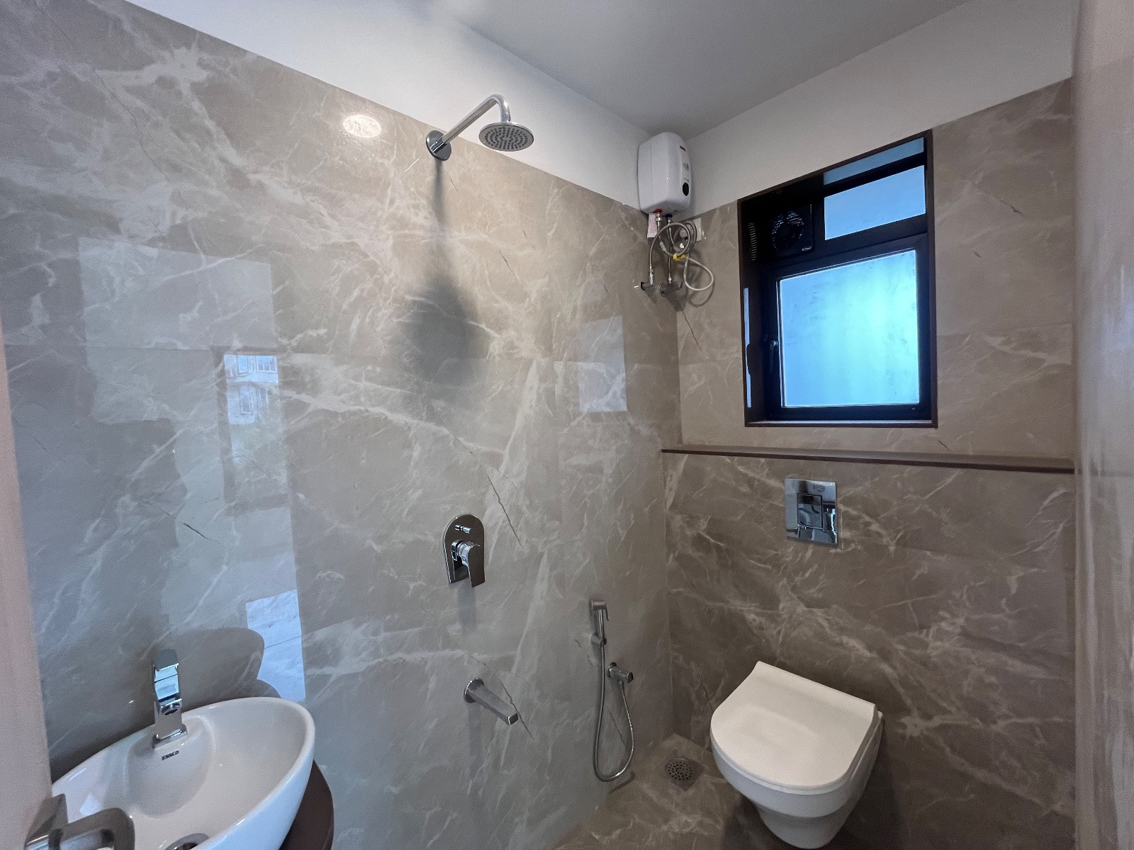Apartment in Santacruz East, Mumbai — photo 6